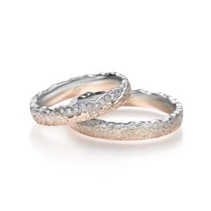 August Gerstner Mondlicht Gold Brillanten Hammerschlagringe, Trauringe und Schmuck bei Juwelier Schott in Tübingen